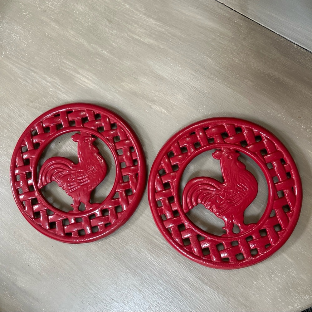 2 Cast Iron Rooster Trivet 8” Red Farmhouse Country Kitchen Décor